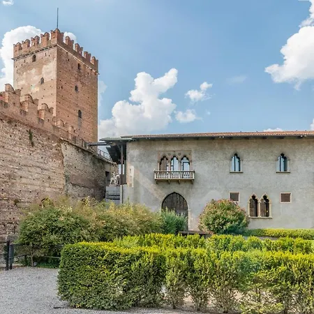 Holiday home Beautiful In With Sauna Verona