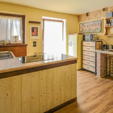 Awesome In With Kitchen *